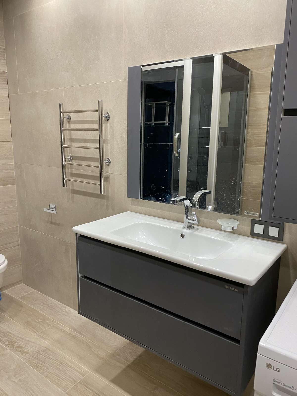 Дизайнерский ремонт салона красоты