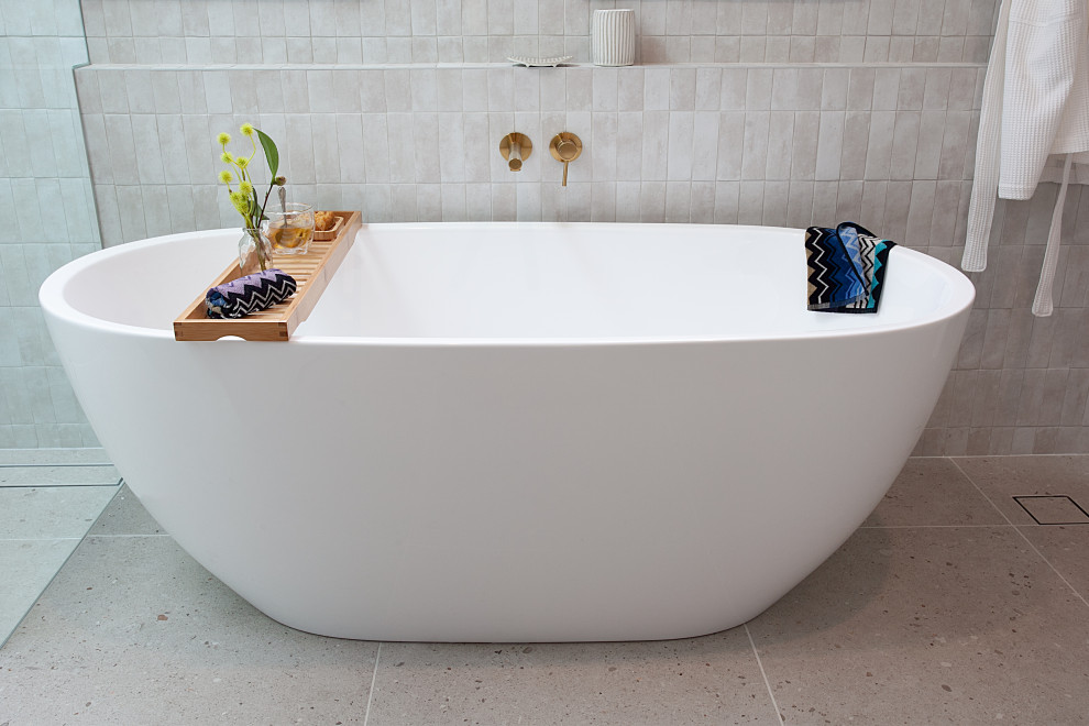 Modern bathroom in Sydney.