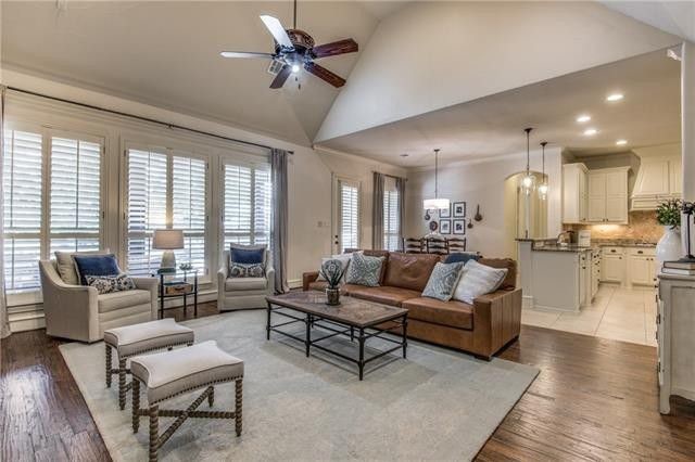 Rustic Traditional Living Room