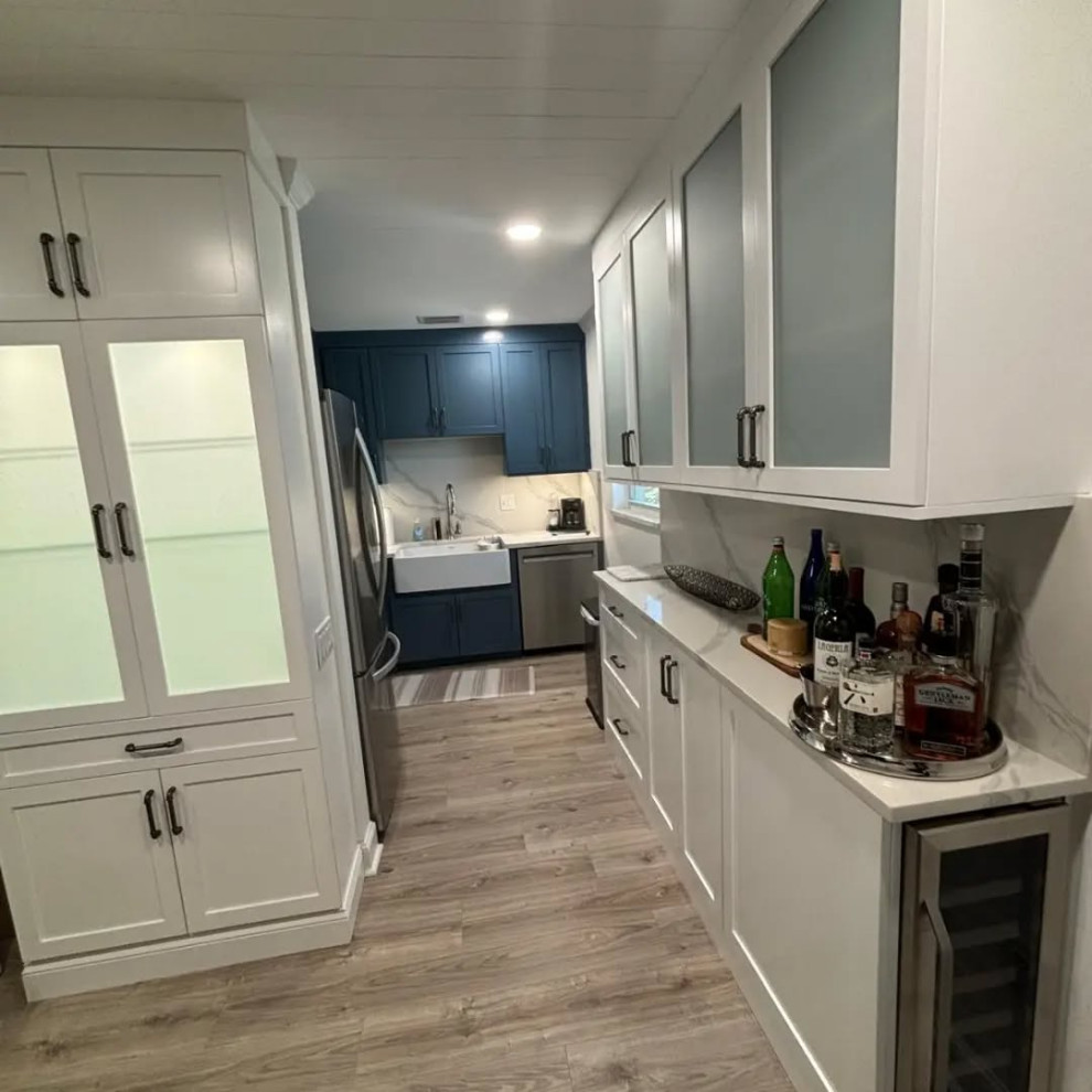 Small Vista Condo Kitchen