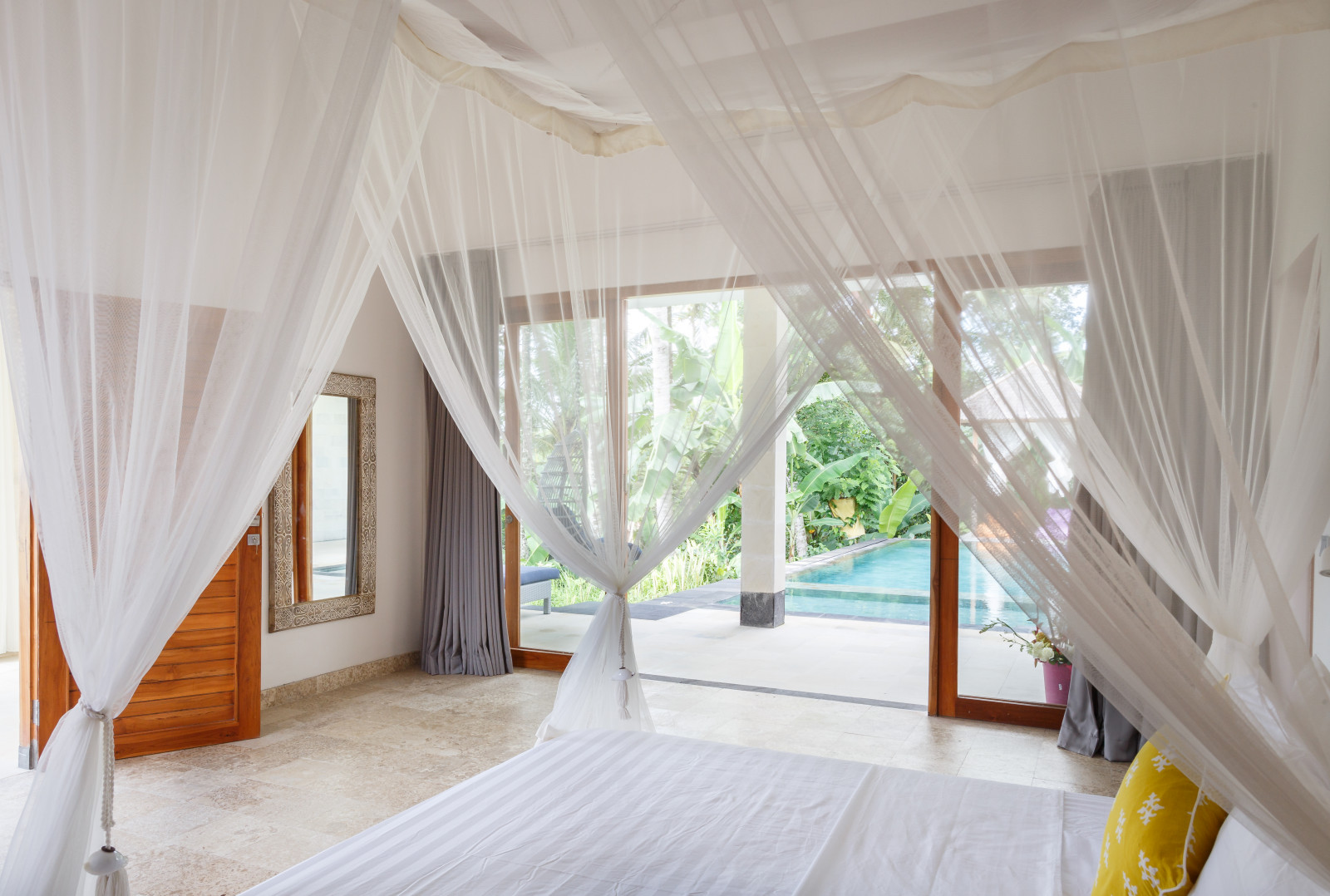 Вилла All Saints