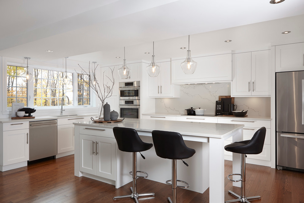 This is an example of a classic kitchen in Montreal.