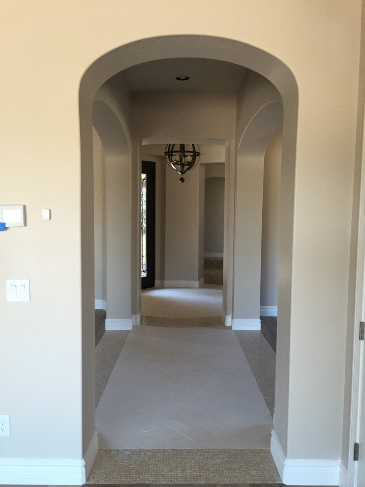 Home design - transitional home design idea in Phoenix