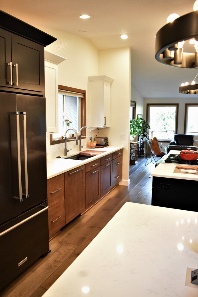 Kitchen - kitchen idea in Seattle