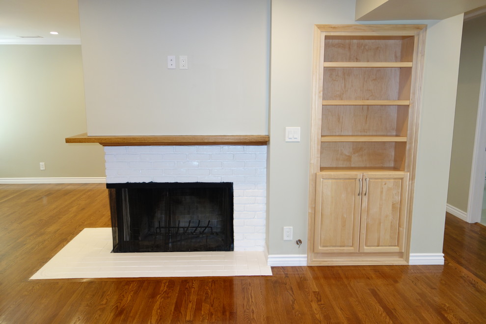 Inspiration for a transitional home design remodel in Orange County