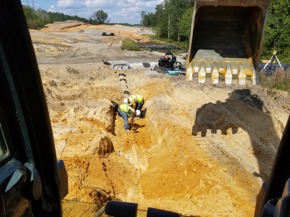HWY EXT (utilities)