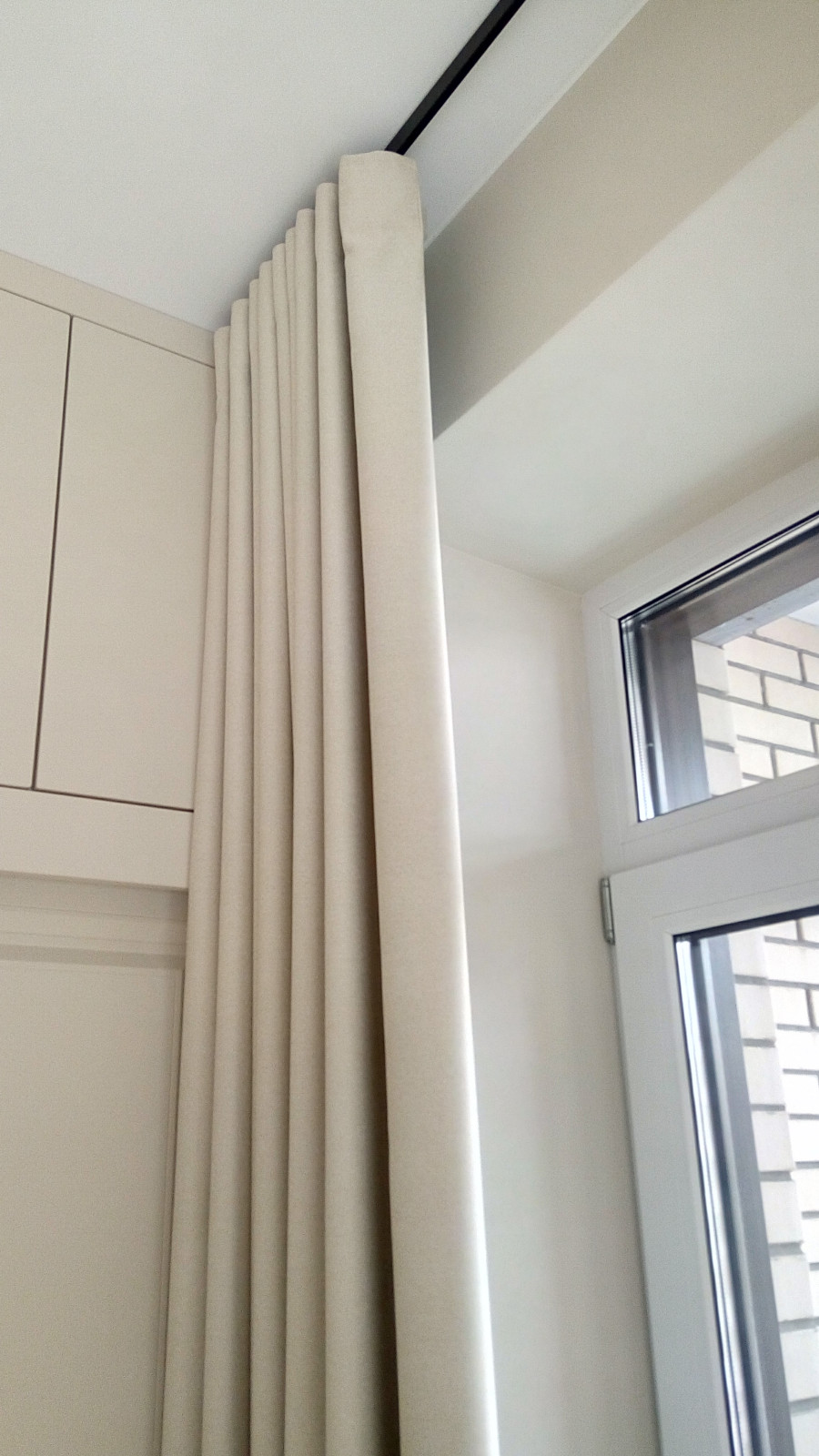 Римские шторы в минимализме