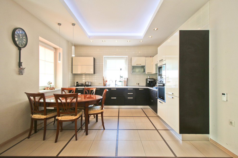 Дом со львами