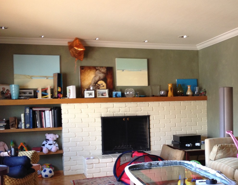 Mid Century Modern - Living rm Before