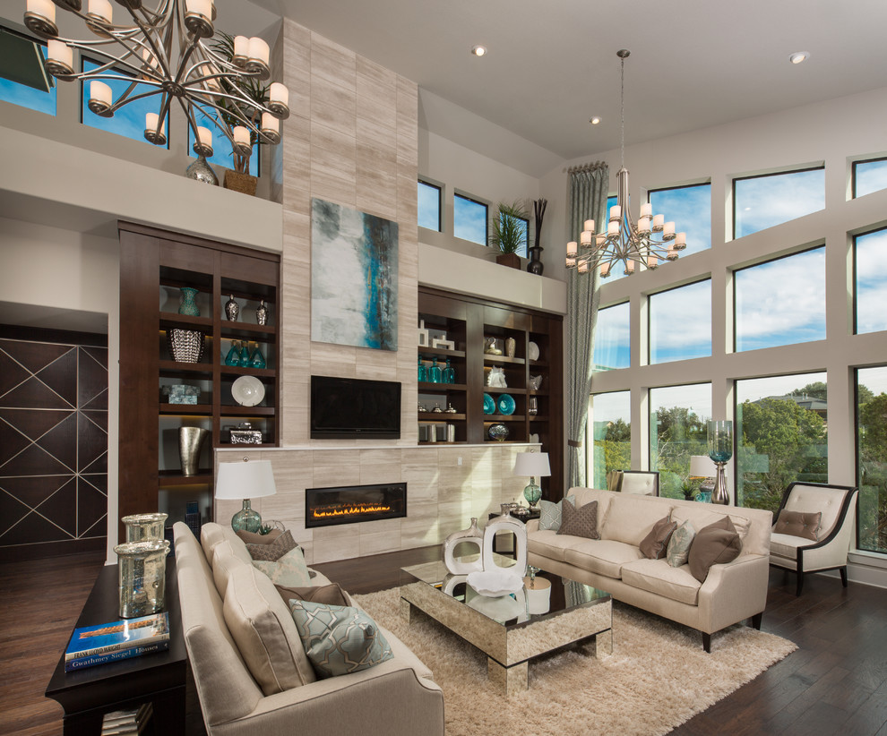 Photo of a transitional living room in Austin.