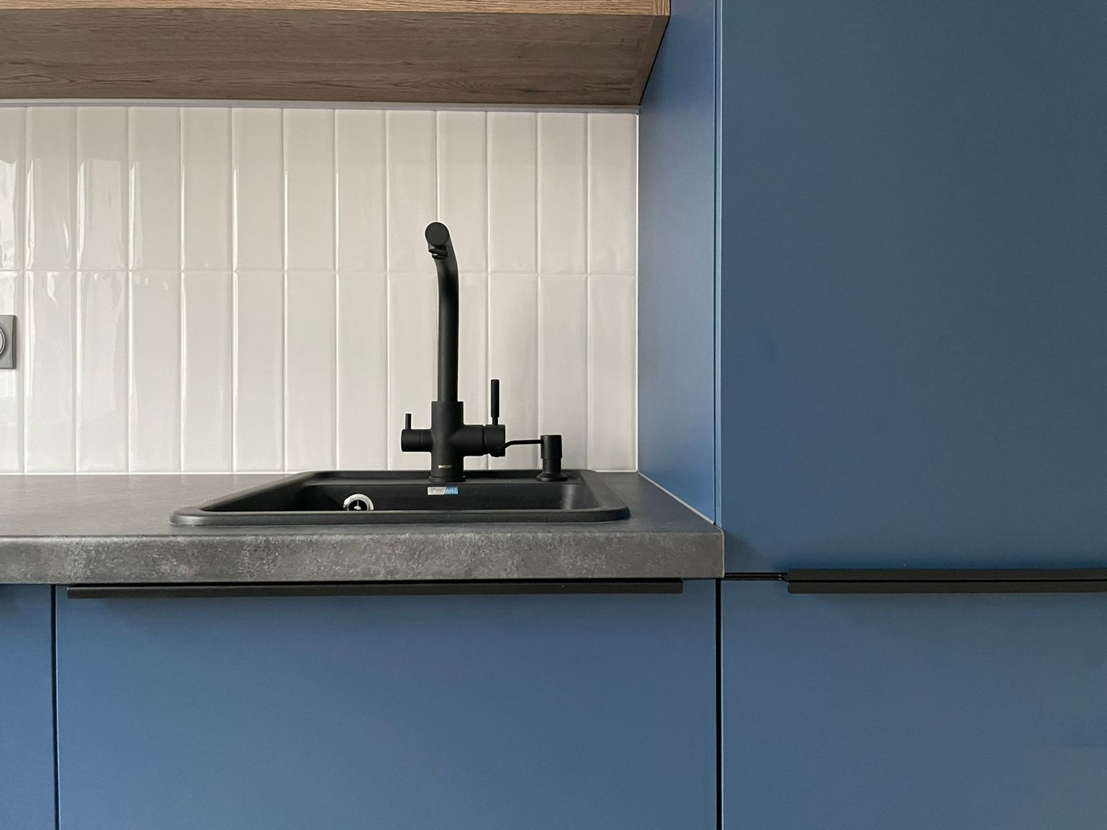 Кухня на Свердловской набережной