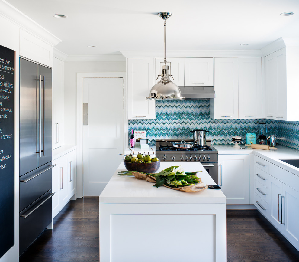 Inspiration for a contemporary l-shaped kitchen in San Francisco with stainless steel appliances, shaker cabinets, white cabinets and quartz benchtops.
