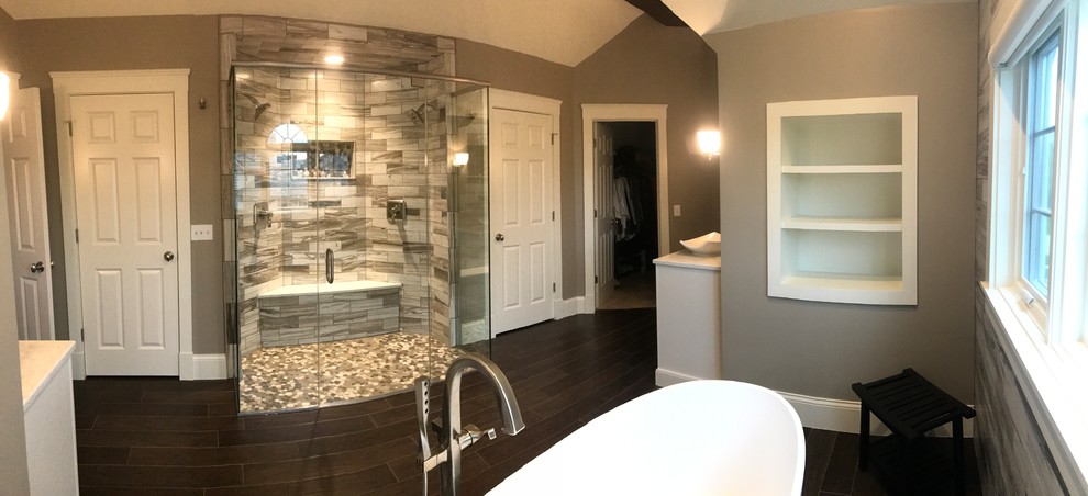 Inspiration for a transitional home design remodel in Chicago