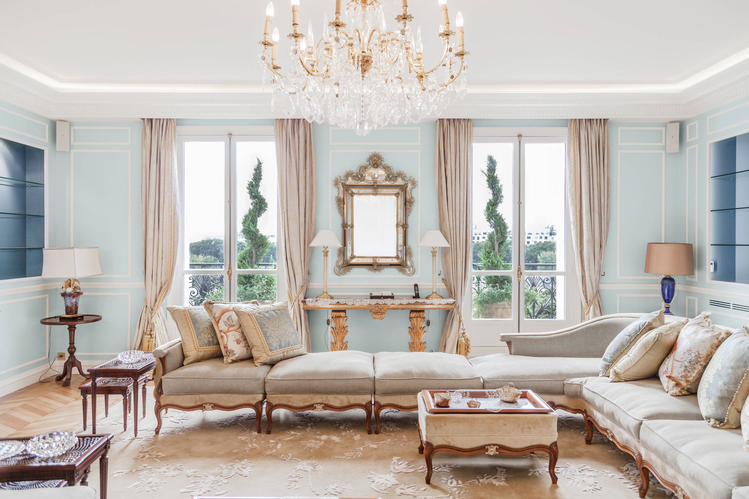 Elegant French Chateau in Woodforest - Matt Powers Custom Homes, image size:2560x1706