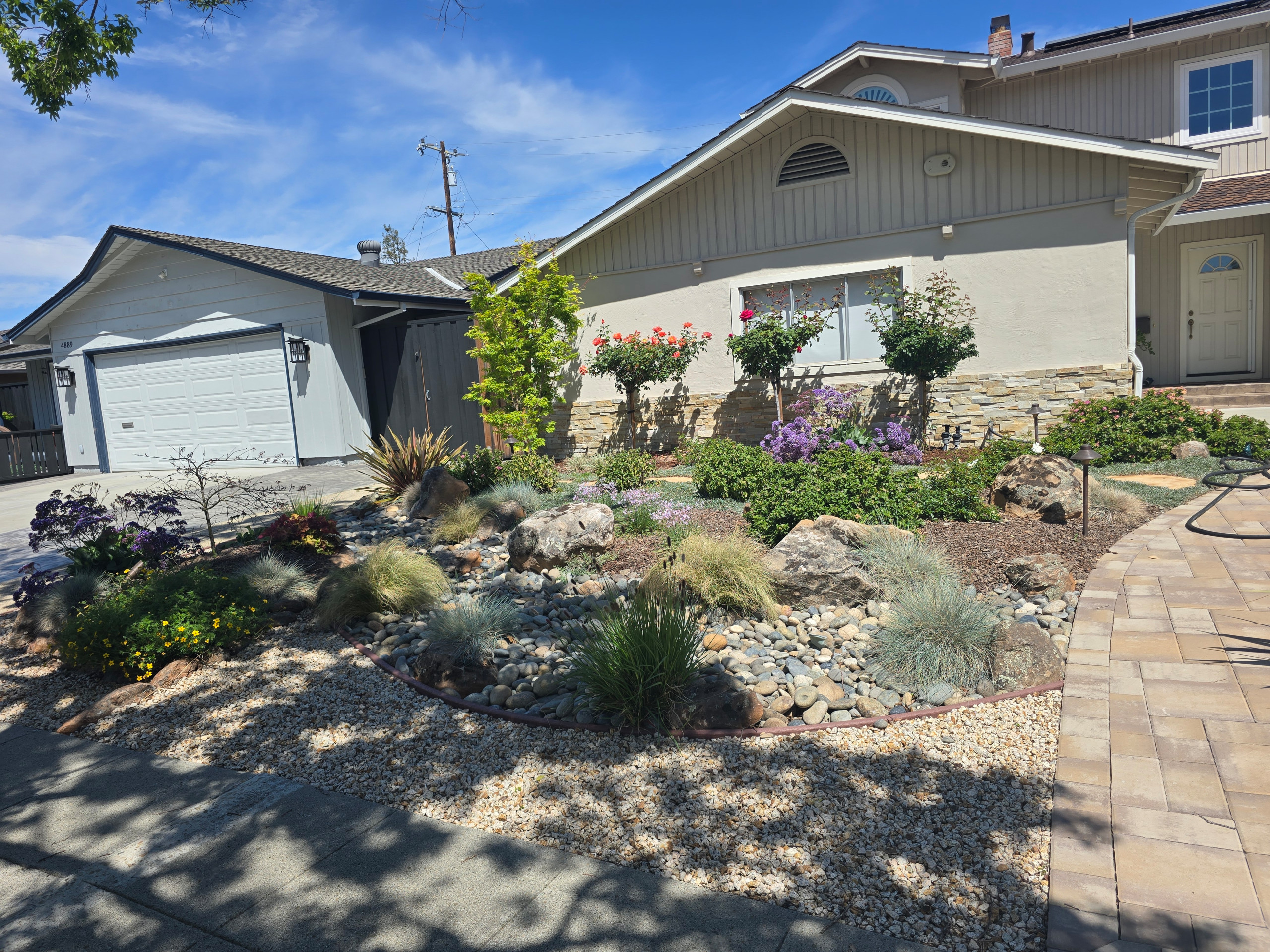 Front Yard Landscapes