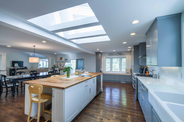 Accessible Split-Level Sanctuary contemporary-koek