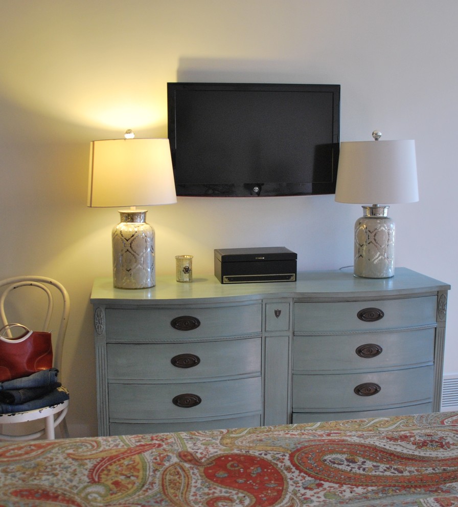 Bedroom - bedroom idea in Atlanta