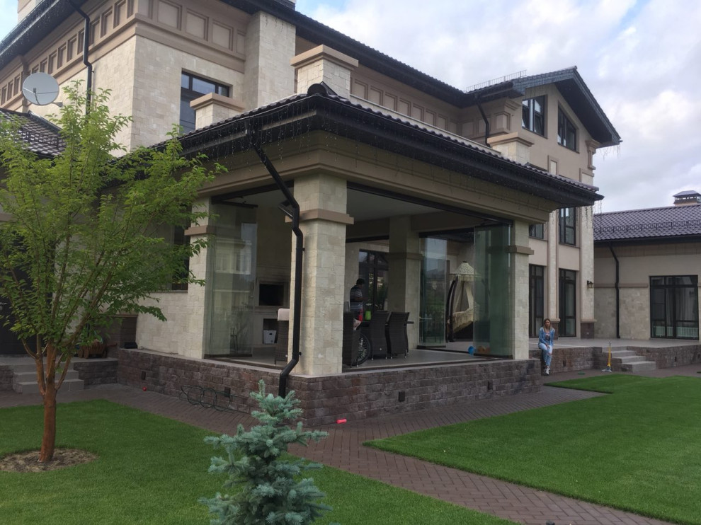 Остекление зоны барбекю