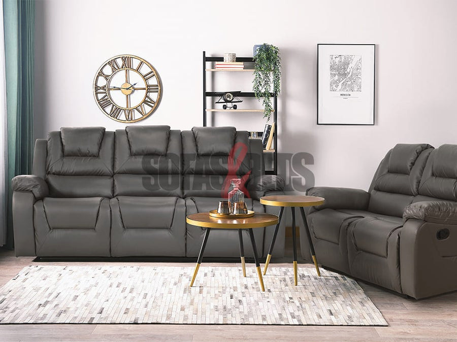Immagine di un soggiorno minimalista con pavimento grigio