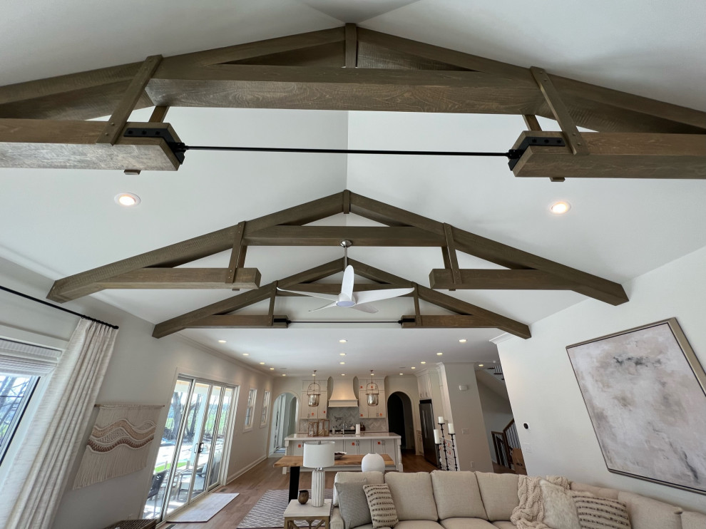 Home design - transitional home design idea in Columbus