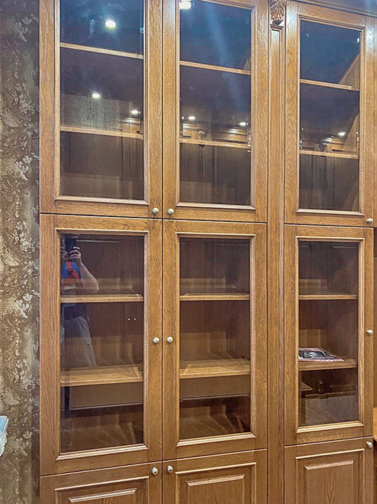 Мебель для кабинета библиотеки.