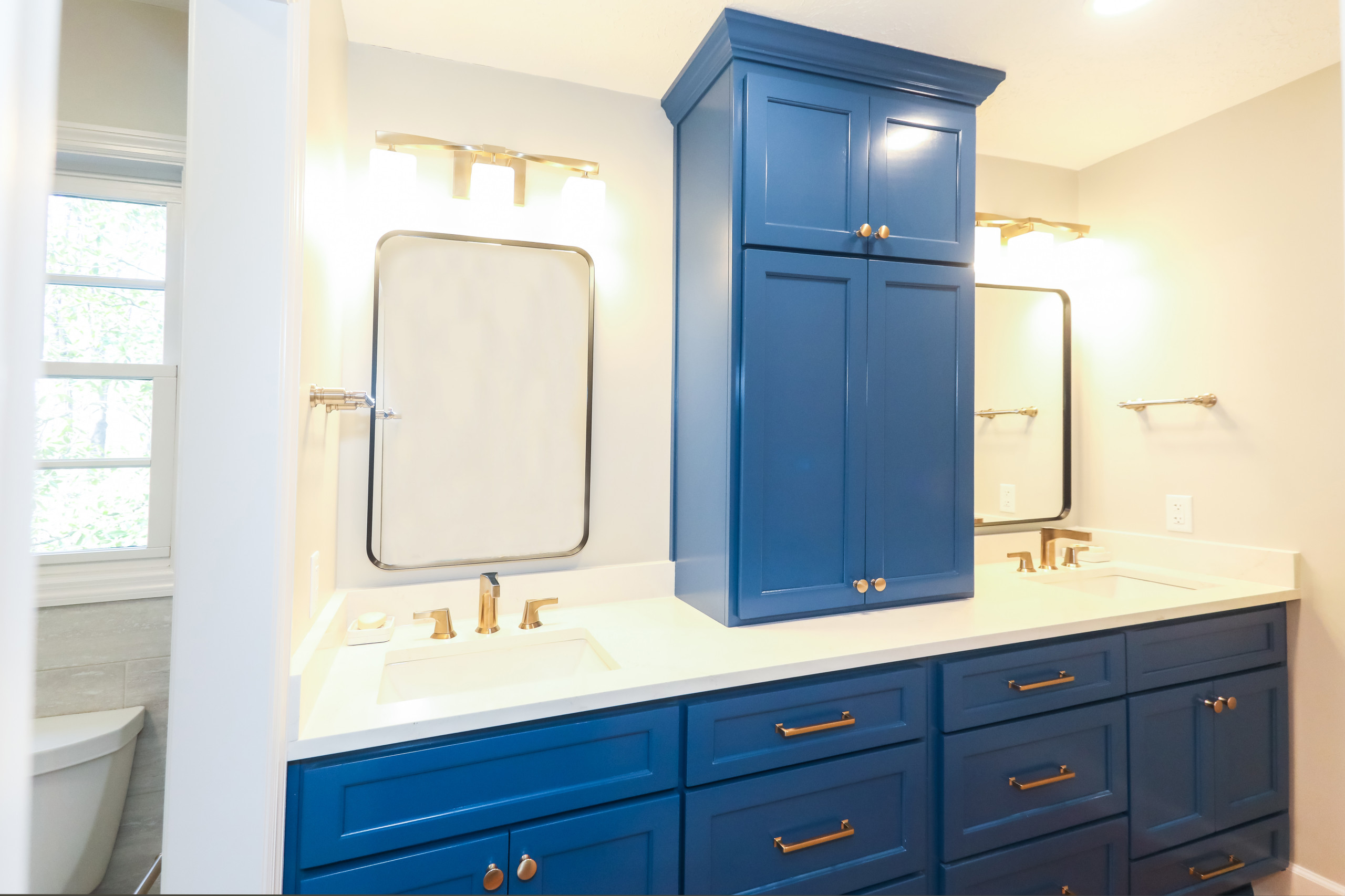 Dahlonega Master Bathroom