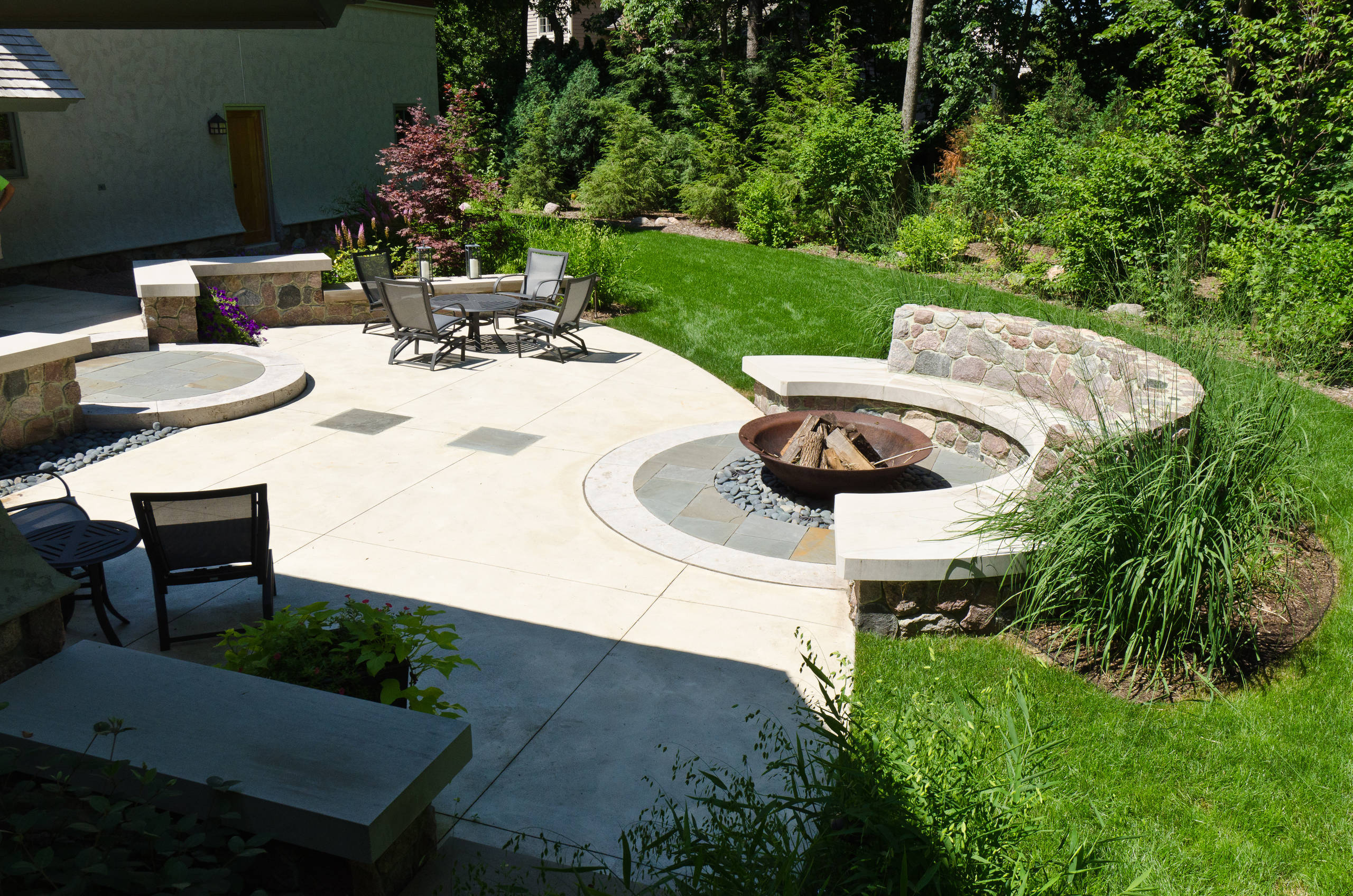 Contemporary Craftsman Patio + Fire Bowl - Brookfield