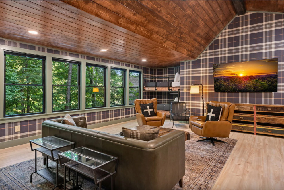 Swimming Bear Lodge - Blue Ridge