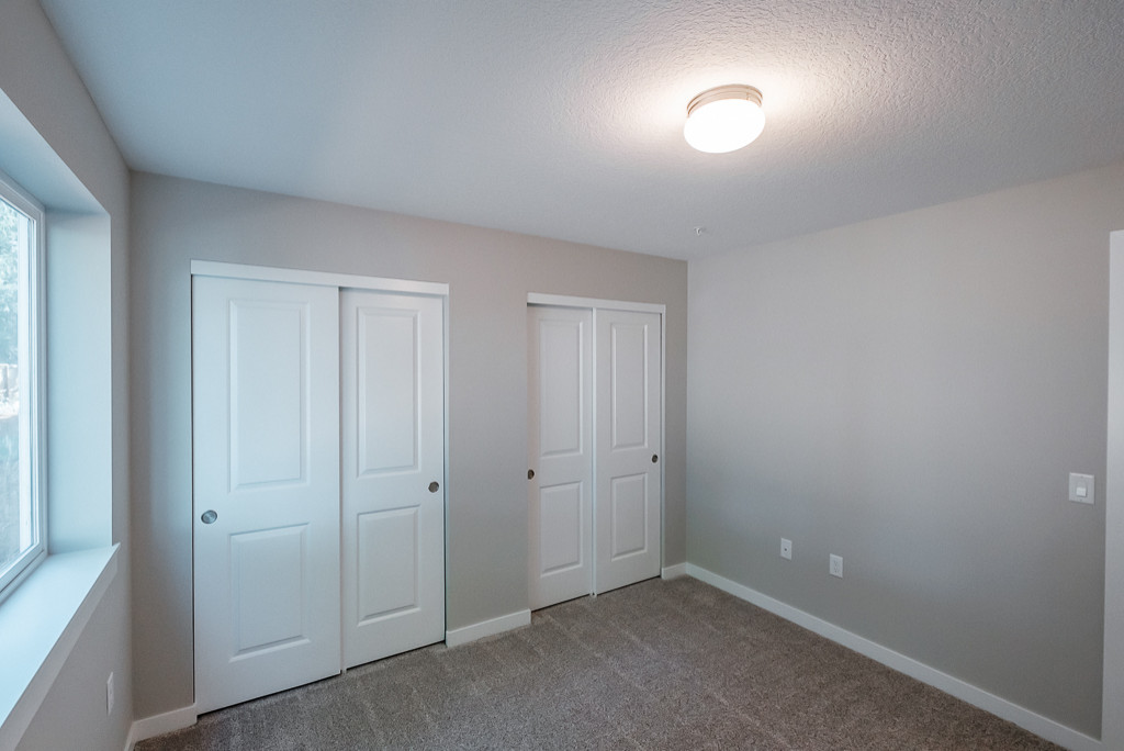 Plymouth Hills Apartments