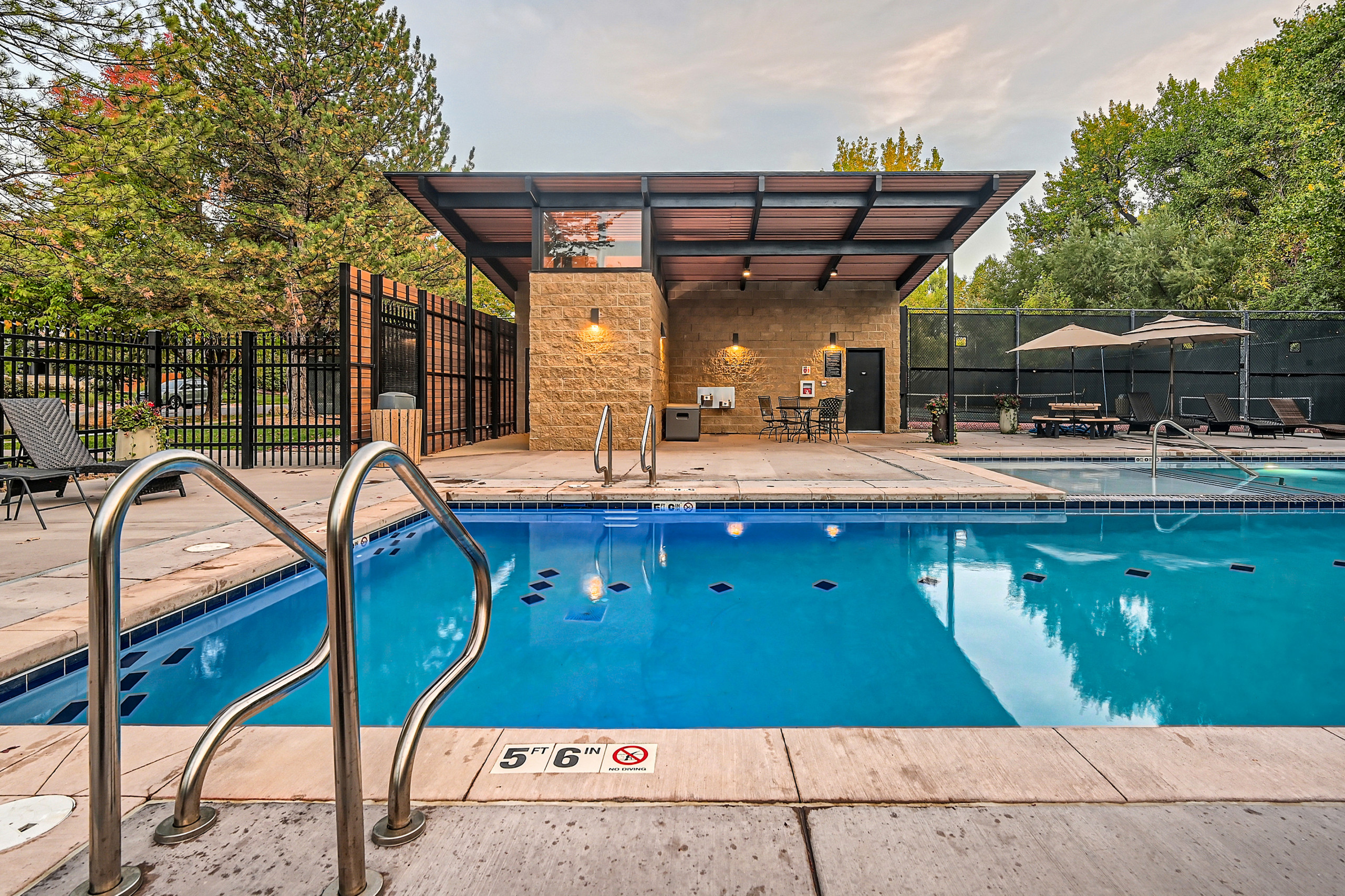 Reserve HOA Pool - Commercial