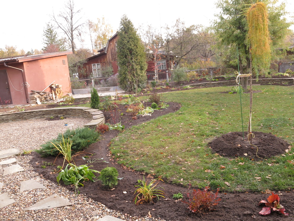 САДИК НА ЛАДОШКЕ (АЛЕНЬКИЙ ЦВЕТОЧЕК)