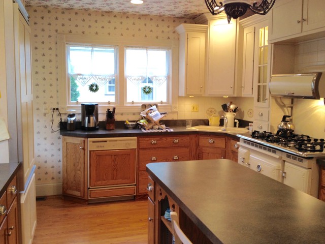 Kitchen 8 Before american-traditional-kitchen