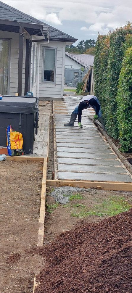 Family entertaining in Huapai