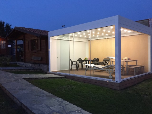 Esposizione Svitavvita minimalistisch-wintergarten