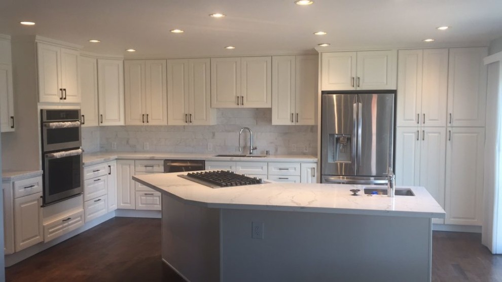 Inspiration for a transitional kitchen remodel in Sacramento