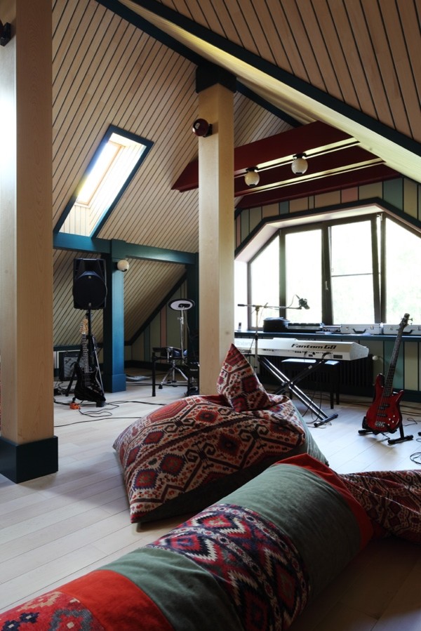 A country home near Moscow for a large family and guests