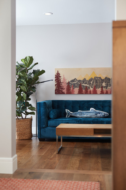 Transitional Home Remodel nyklassisk-dagligstue