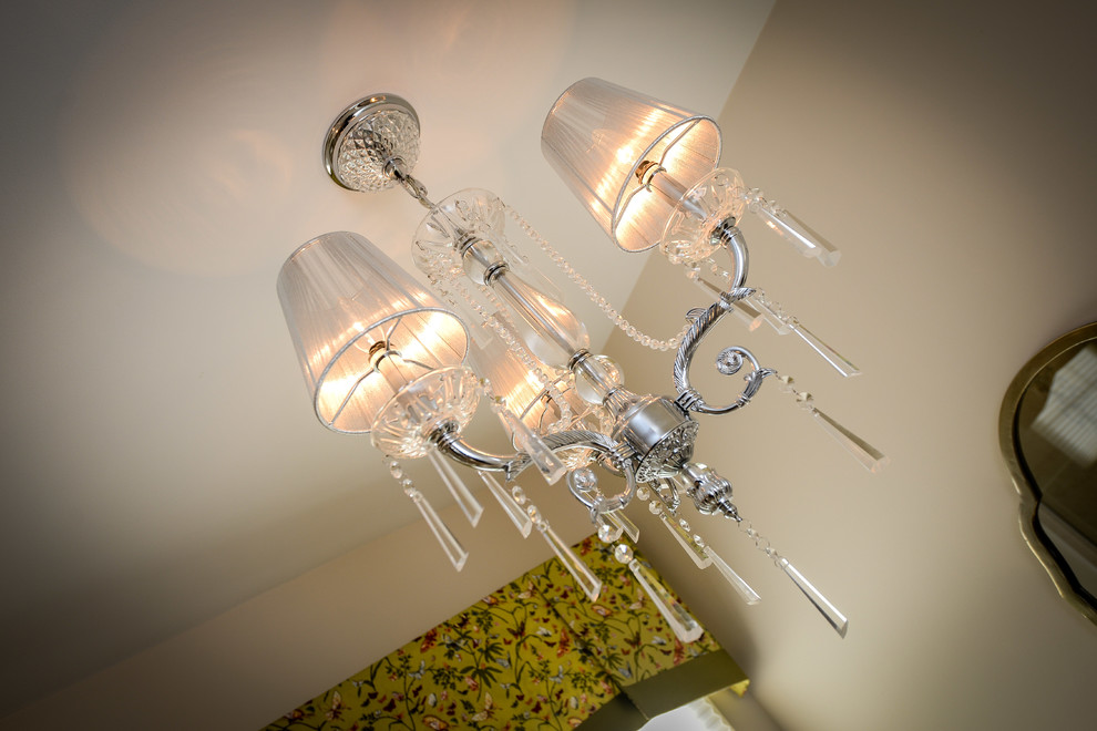 Example of a transitional home design design in Baltimore