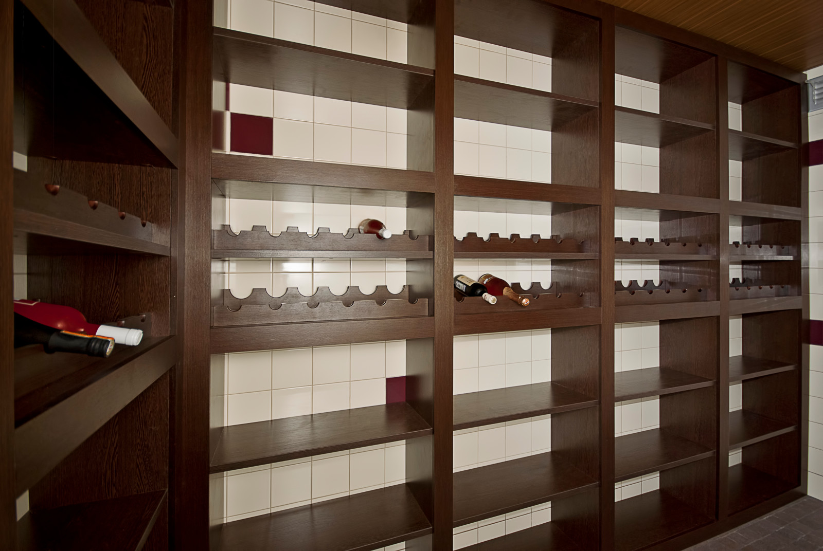 Небольшой погреб