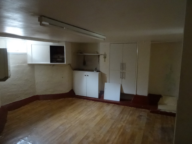 Basement sekelskiftes