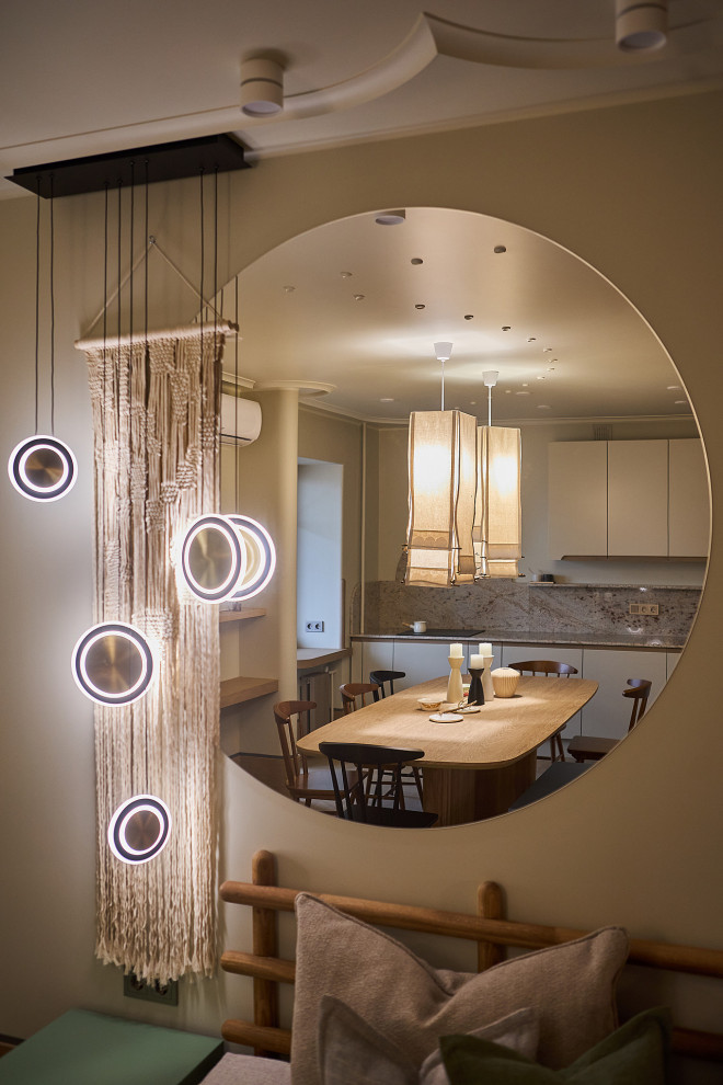 Кухня-столовая с завитком гюль