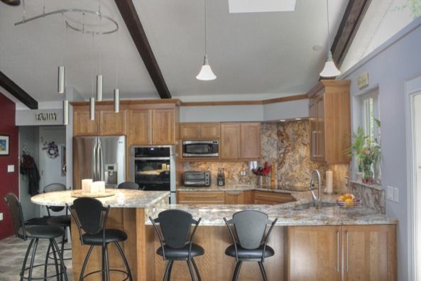 Inspiration for a transitional kitchen remodel in Boston