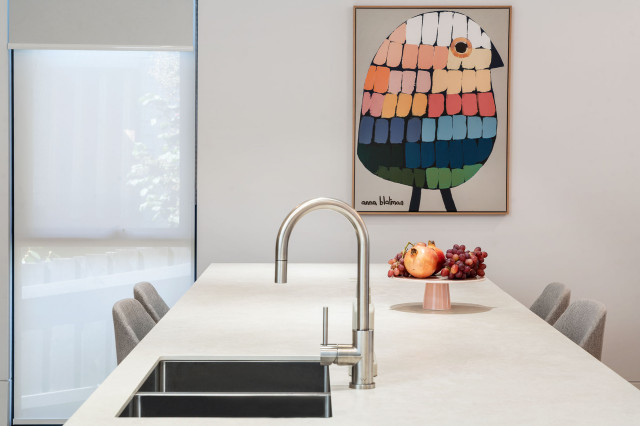 Eaglemont Residence contemporaneo-comedor