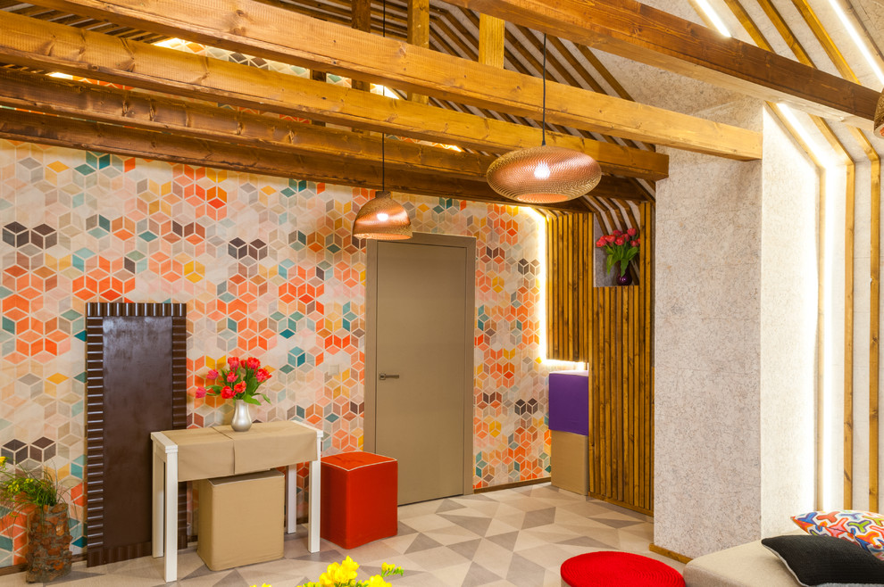 Яркие стены