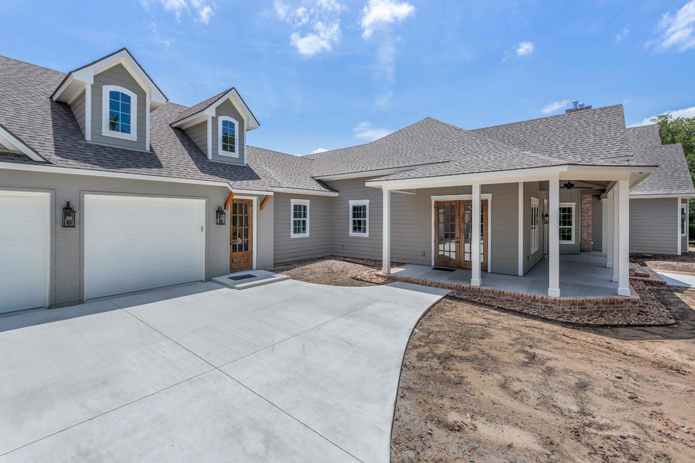 Indian Lakes Farmhouse