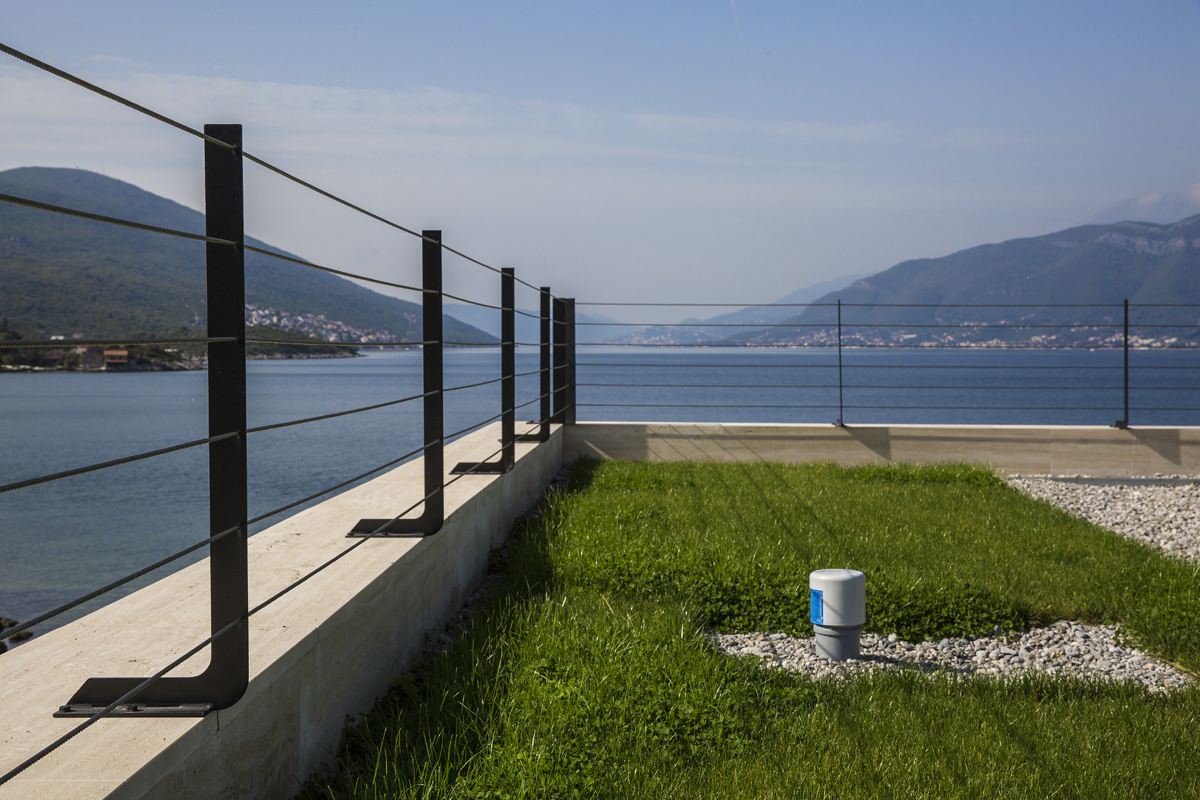 Производство и установка оград частной виле в Черноории