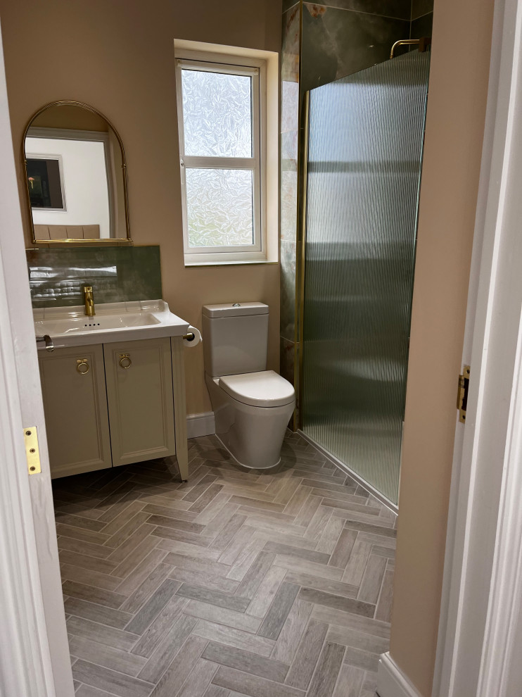 En-Suite West Bergholt Essex - Traditional - Bathroom - Essex - by Ann ...