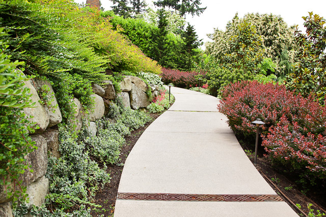 Evergreen Point modern-garten