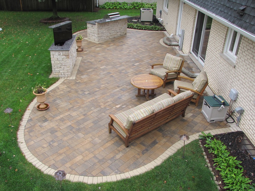 Darien, IL Paver Patio, TV Stand and Grilling Station ... Darien, IL Paver Patio, TV Stand and Grilling Station ... on D&M Outdoor Living Spaces id=34010