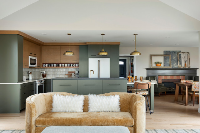 1940s Kitchen Opens Up to River Views and Warm Organic Style (8 photos)